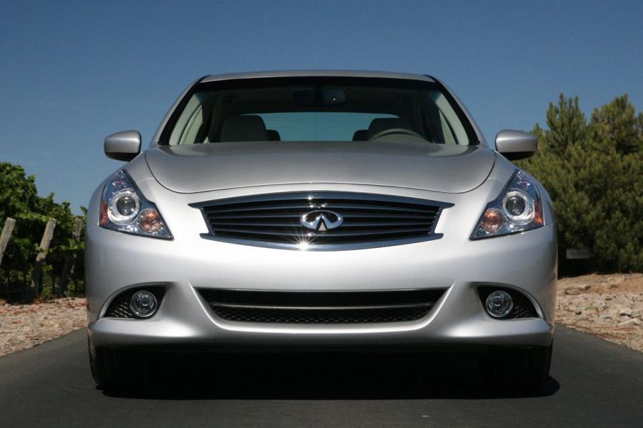  Infiniti G25 2011 года  (фото 6 из 27)